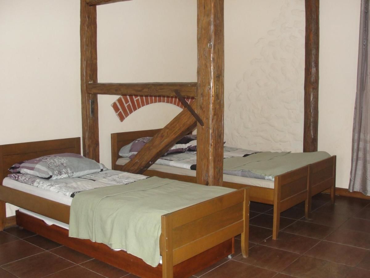 Отели типа «постель и завтрак» Pokoje i domki Saraceńska Chata Стегна-36